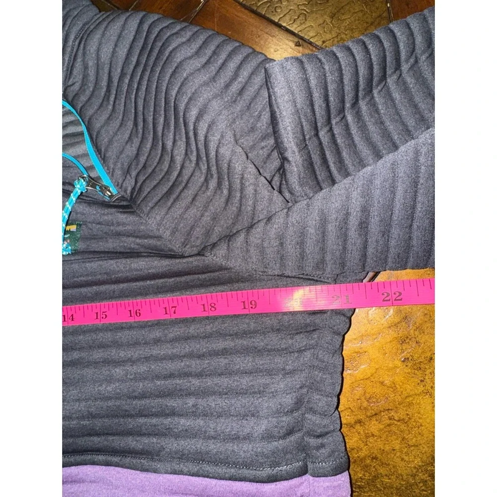 Women's L.L.Bean Grey and Purple Sweatshirt Size Medium Regular - Picture 7 of 8